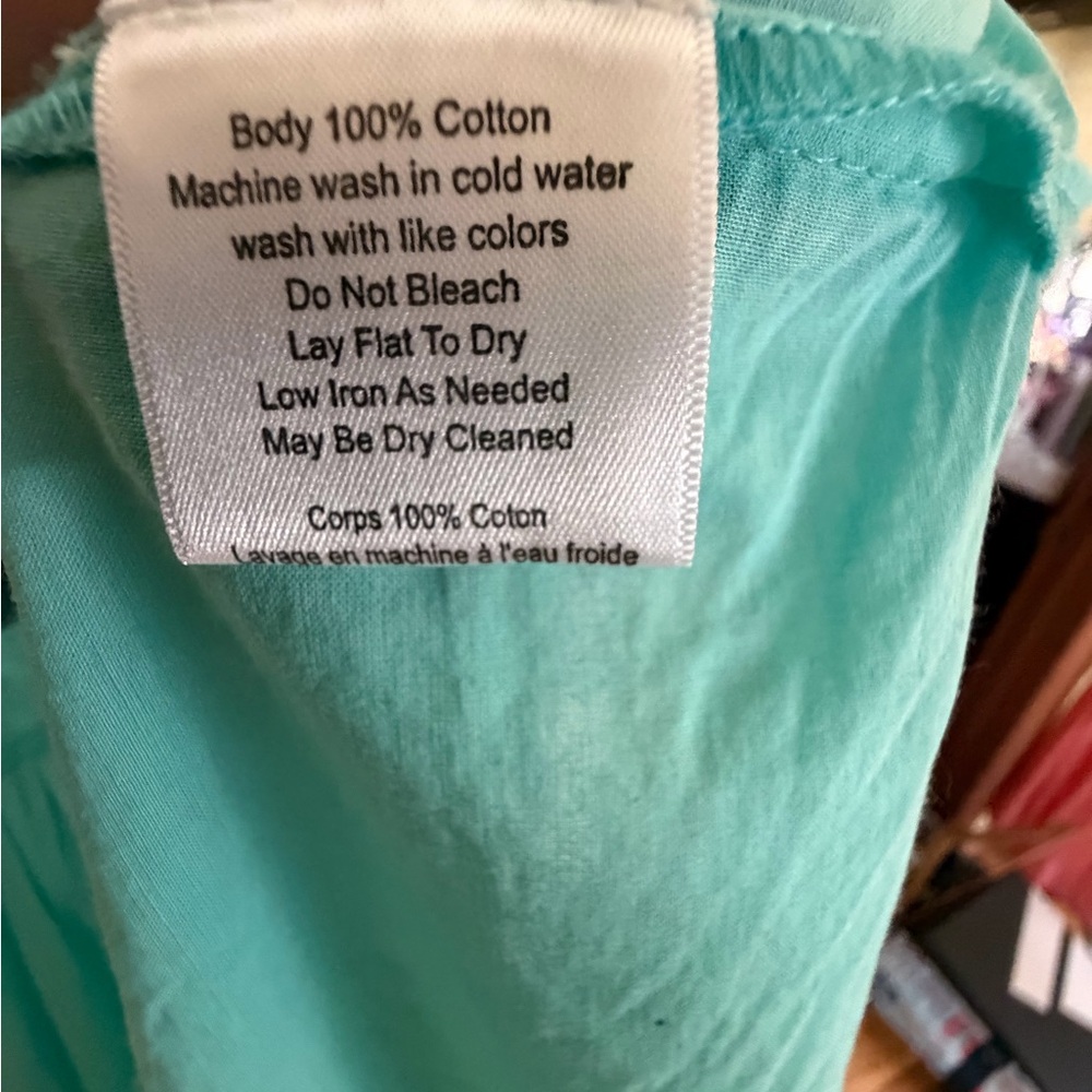 Subtle Luxury Mint Green Top with Scoop Neck - Picture 4 of 4